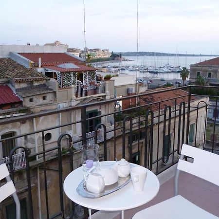 B&B Le Grand Bleu Siracusa - One Hundred Steps From Ortigia -Sea View - Syracuse Exterior foto